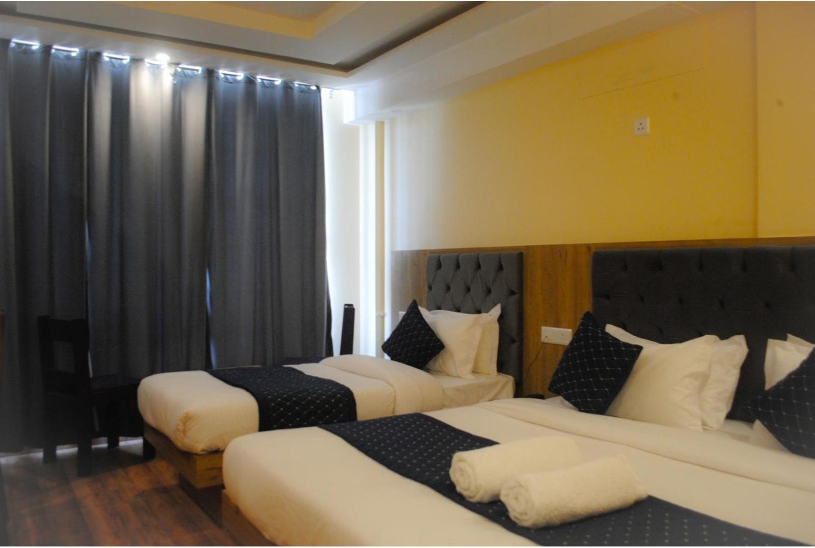 The Fragrance Hotel คาตรา ภายนอก รูปภาพ